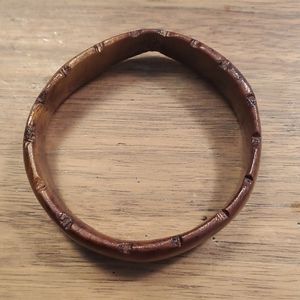 Vintage women brown wooden bangle